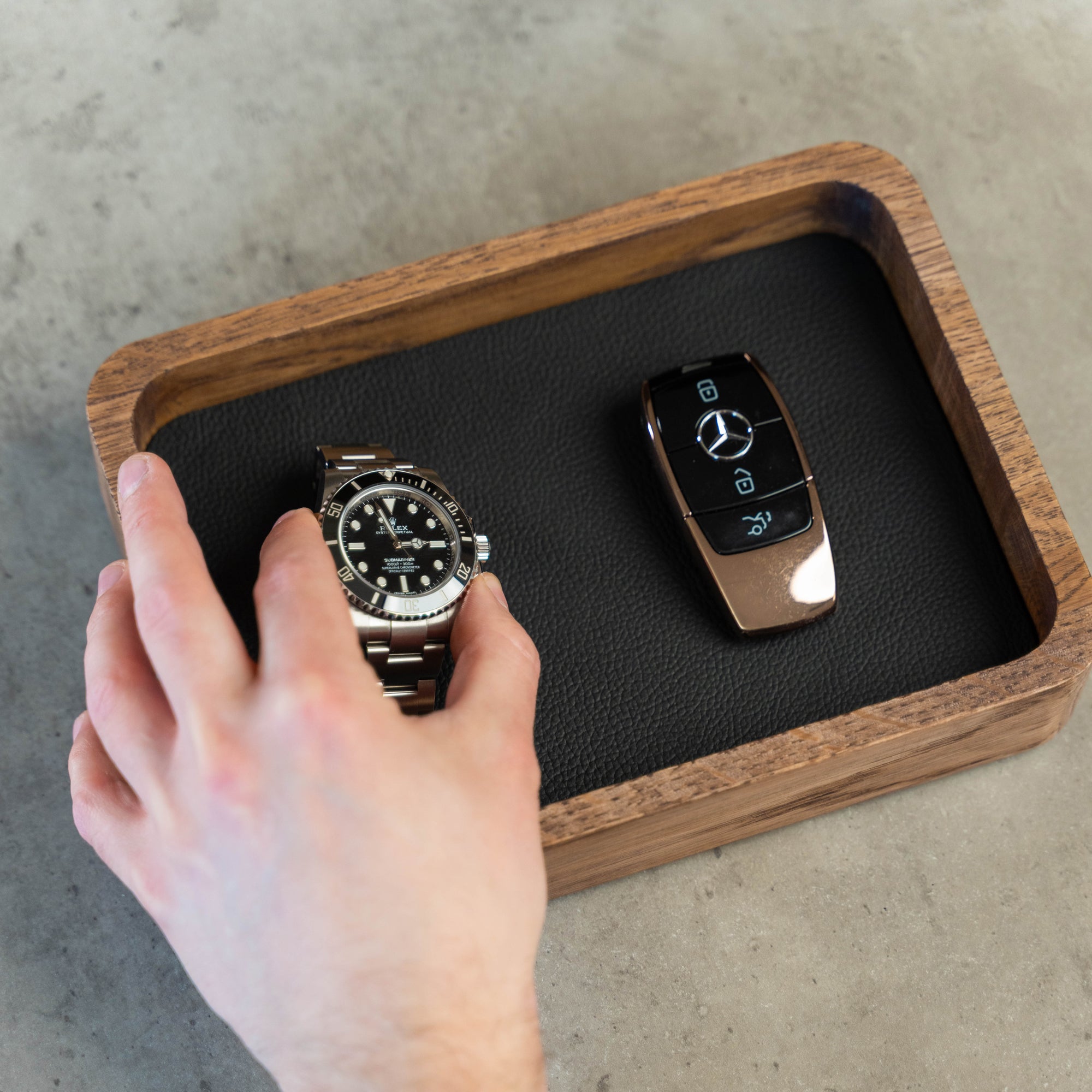 Small Valet - Dark Oak