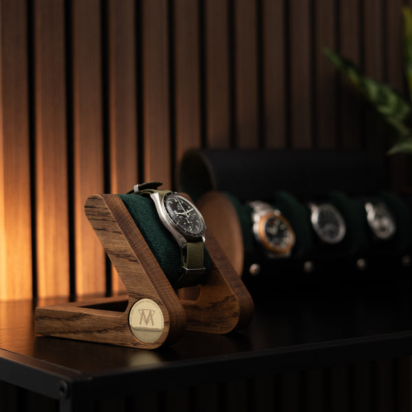 Morelund Watch Stand - Dark Oak - Grey Saffiano