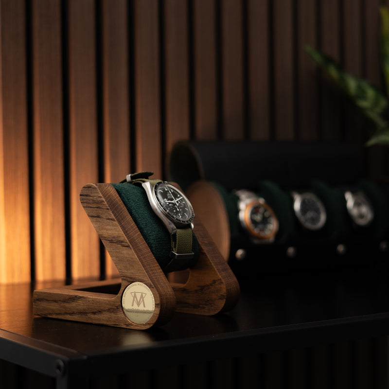 Morelund Watch Stand - Dark Oak - Grey Saffiano