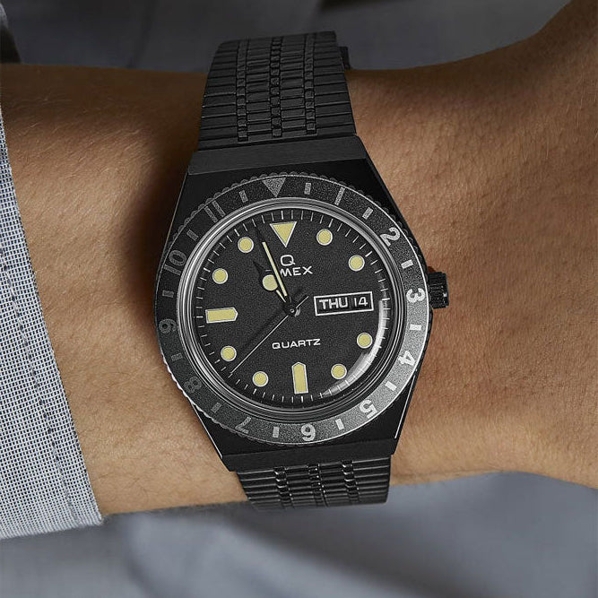 TIMEX Q Timex Neuauflage ganz in Schwarz