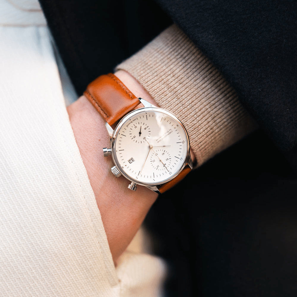 About Vintage Chronograph 1844 Steel / White