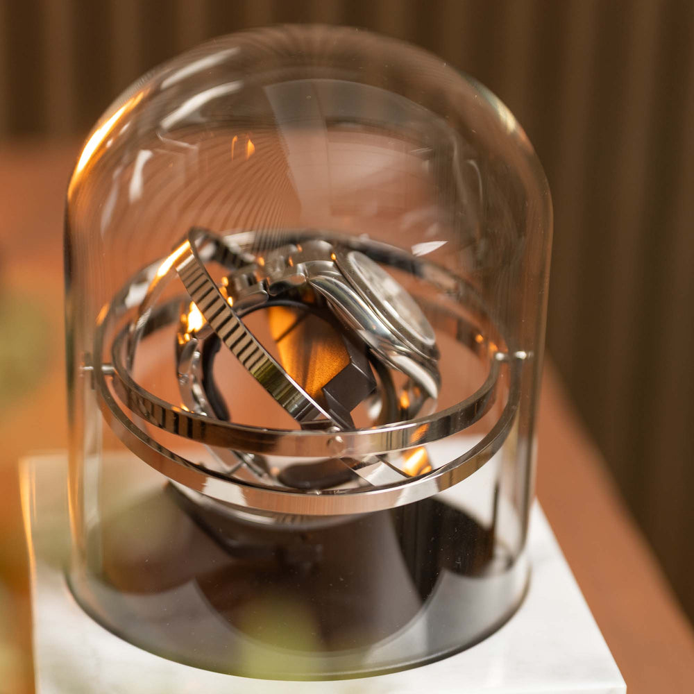 Orbital Uhrenbeweger – Einzelner weißer Marmor