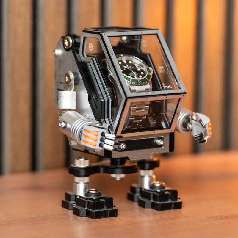 Robot Watch Stand "Hank"