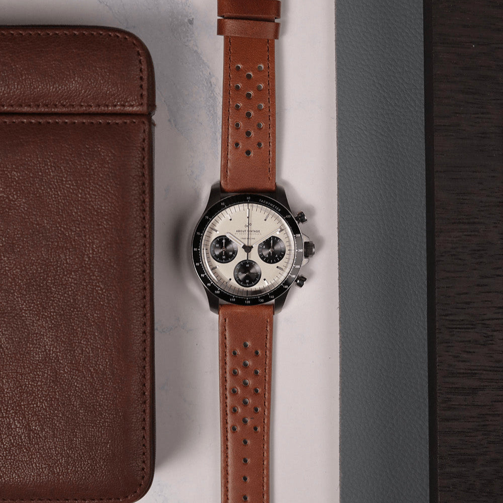 Über Vintage 1960 Racing Chronograph, Stahl / Weiß & Schwarz