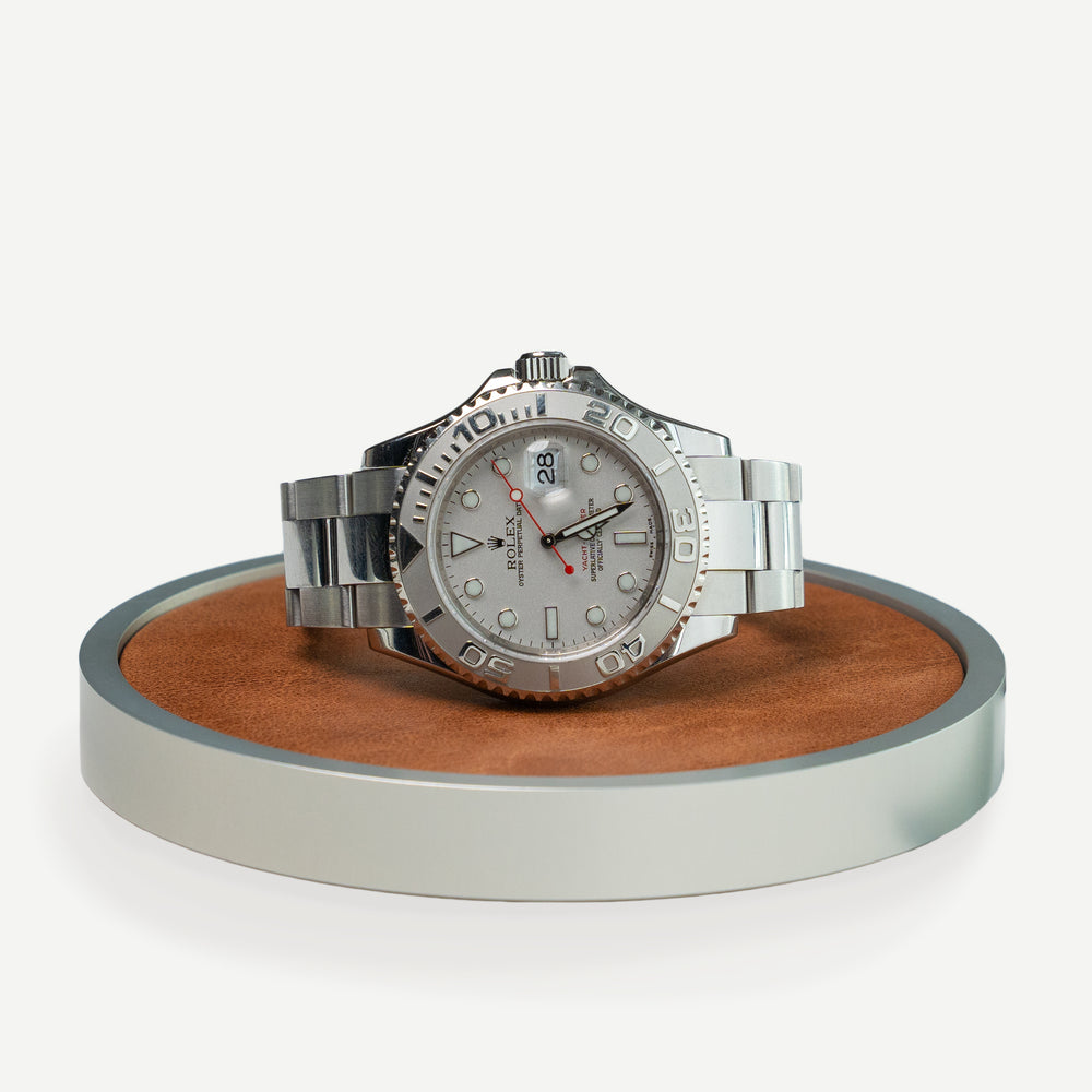 watchmat in silver aluminium color