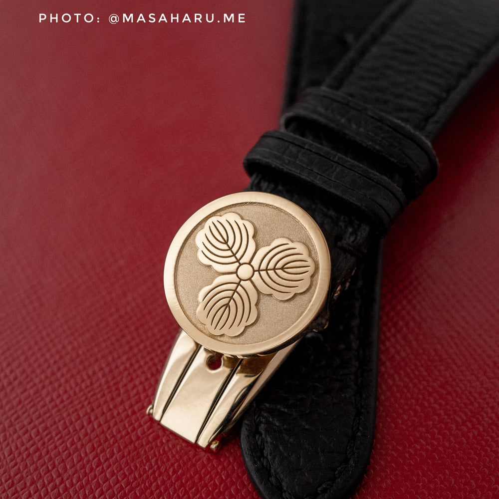 Personalisierter Uhrenverschluss vergoldet