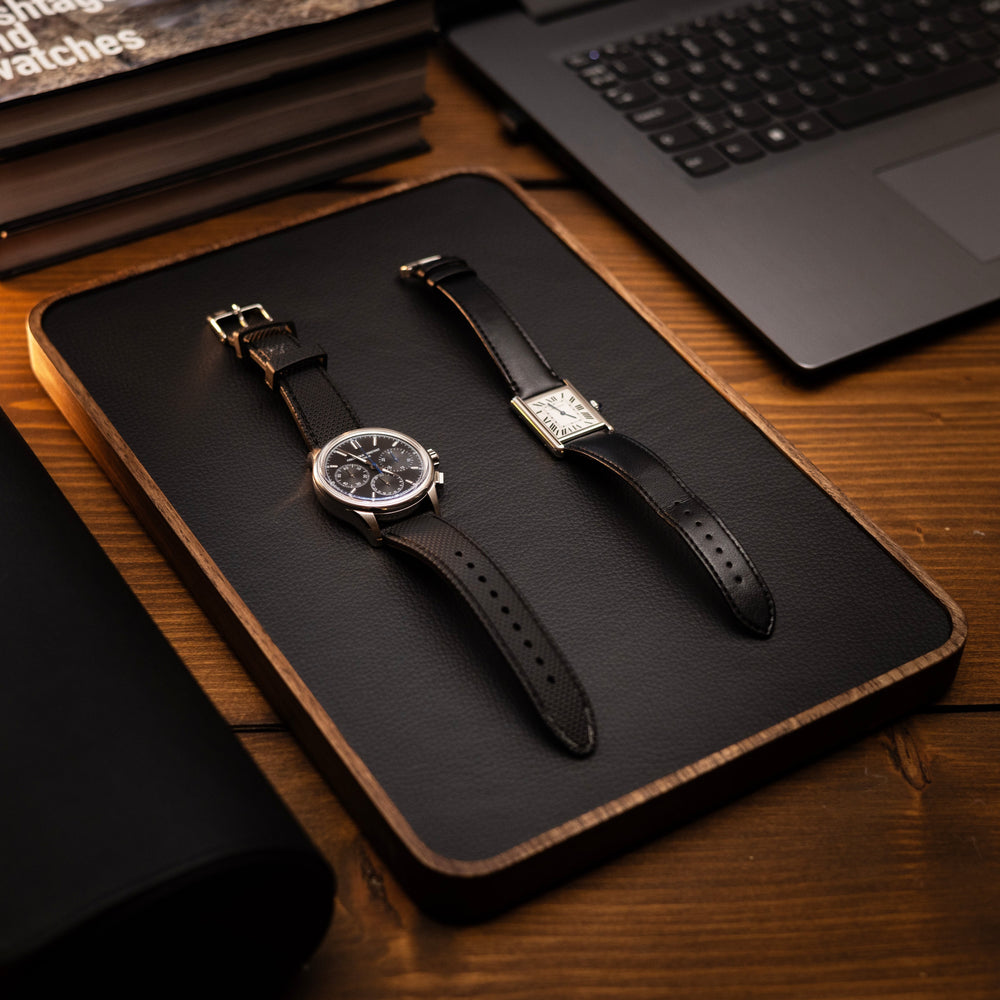 Uhrentablett - Hohes Naturholz Cognac