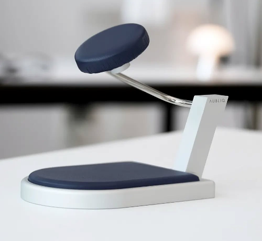 AUBLIQ Uhrenständer Silber Marineblau