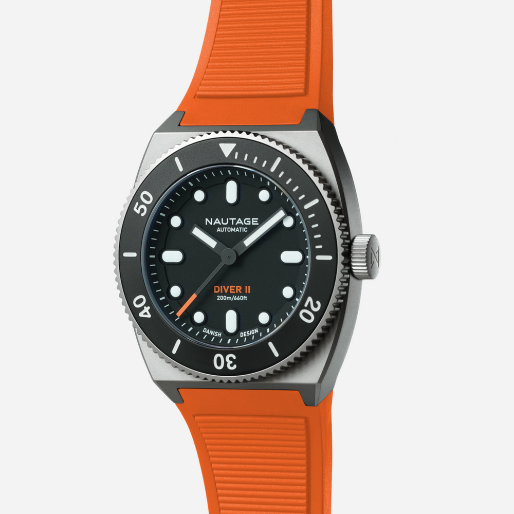 Nautage Diver II – Silber Schwarz Orange