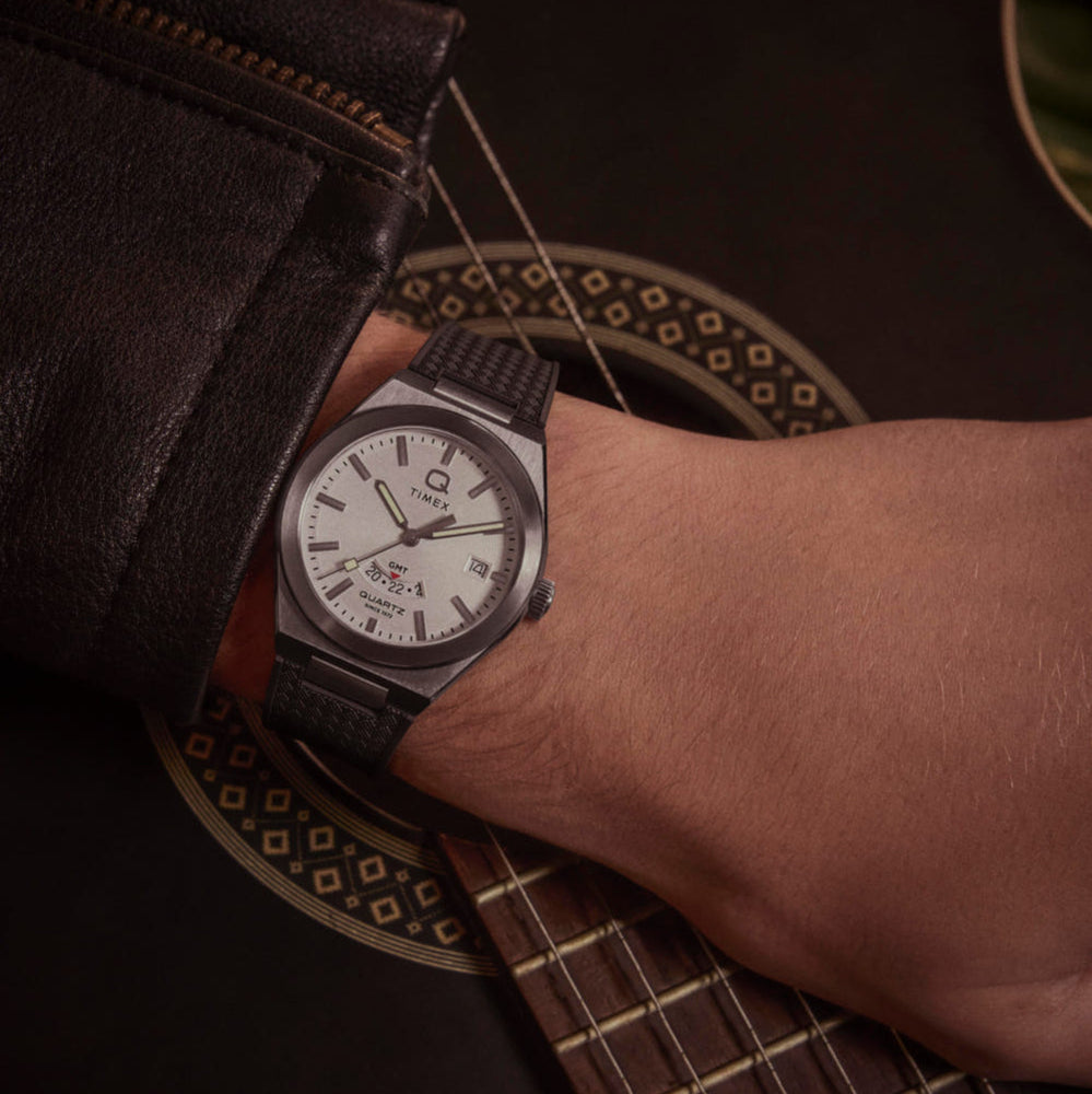 TIMEX Q Timex Continental GMT Kautschukarmband