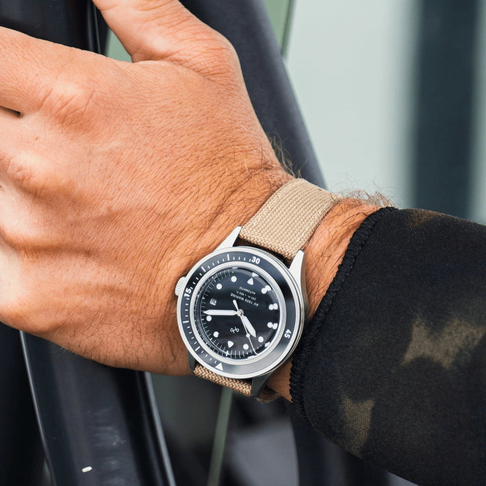 Über Vintage 1956 Marine Automatik, Stahl / Schwarz