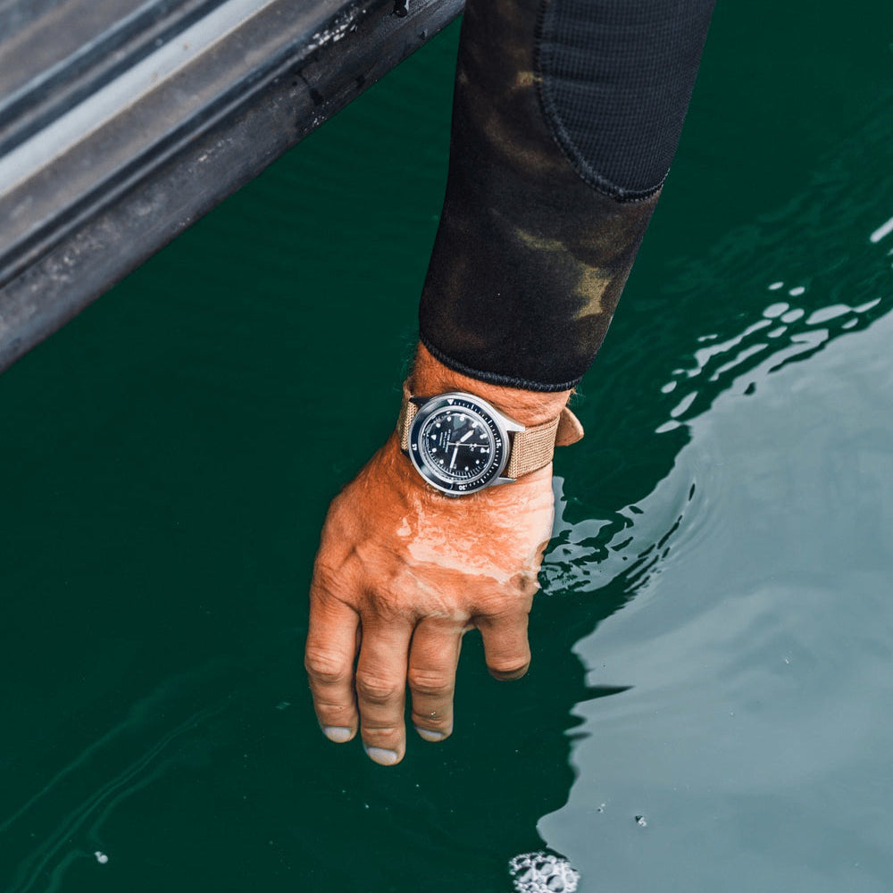 Über Vintage 1956 Marine Automatik, Stahl / Schwarz