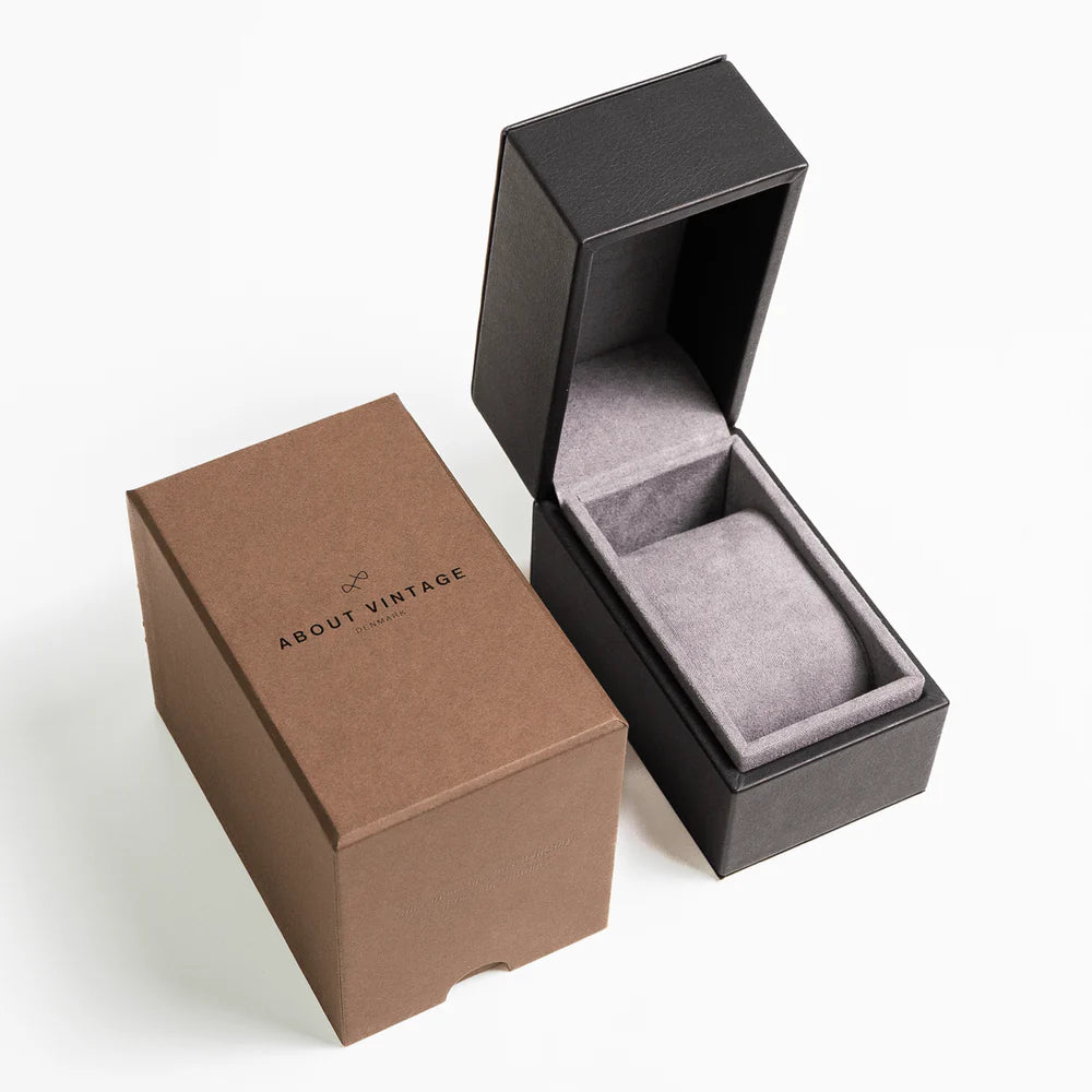 Über Vintage 1934 Telechron, Stahl / Weiß & Schwarz