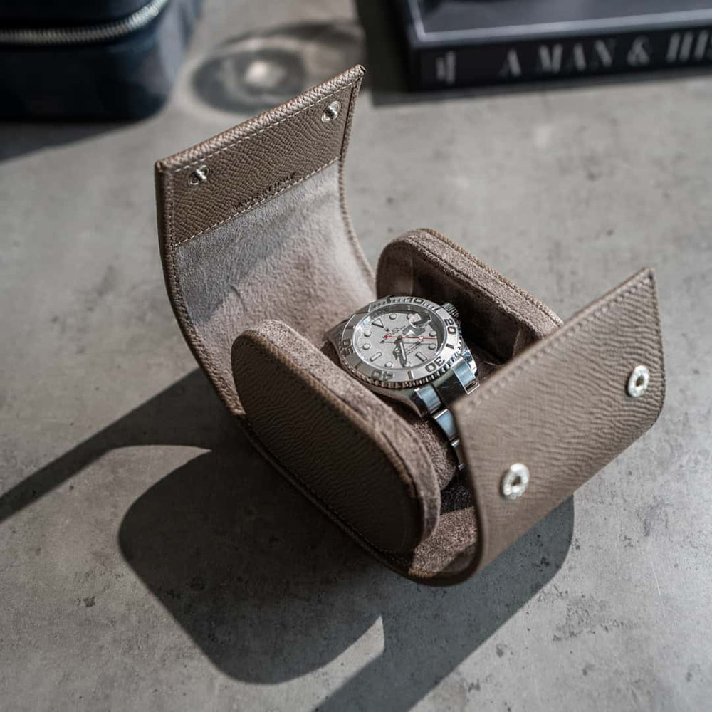 Nevada Desert single Watch Roll, Alcantara lined, italian leather, handmade in italy, watch roll, travelroll for watches, travel safely with watches, small watch roll, watch roll interior