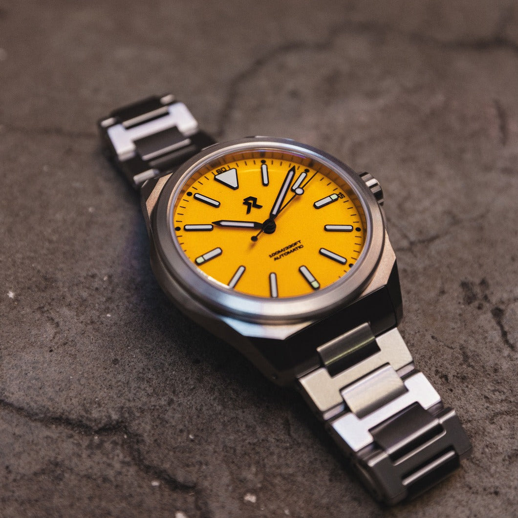 RZE RESOLUTE Pro - Medallion Yellow Enamel